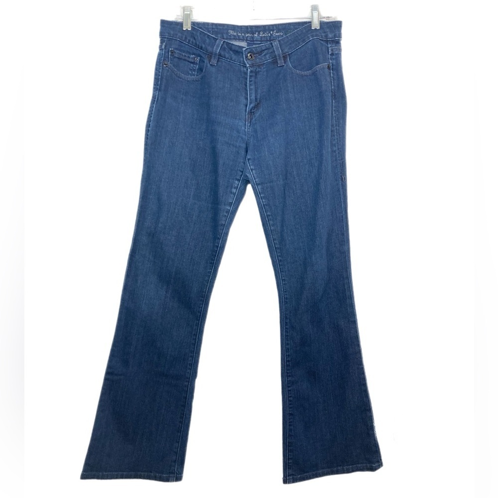 Levi’s mid rise boot cut dark wash jeans